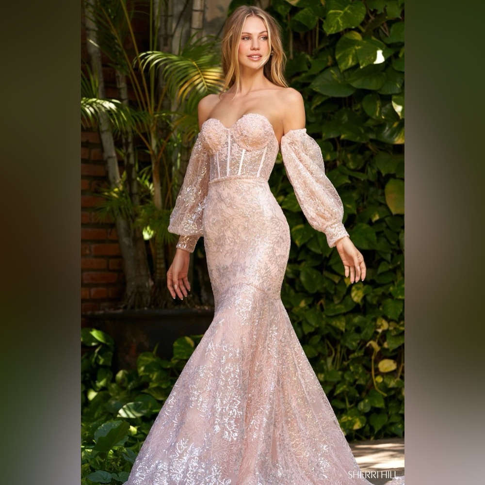 Gorgeous Sherri Hill Mermaid Prom Dress with Detachable Sleeves